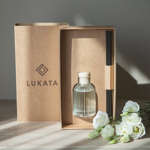 Namų kvapas su lazdelėmis 90 ml – kompaktiškas ir stilingas dizainas elegantiška dovana